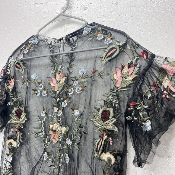 Zara Womens XS Sheer Mesh Floral Embroidered Top‎ Short Sleeve - Picture 3 of 8